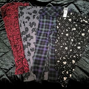 NWT NWOT Fall Leggings Bundle 2x 2 Torrid Premium Signature Waist Leggings
